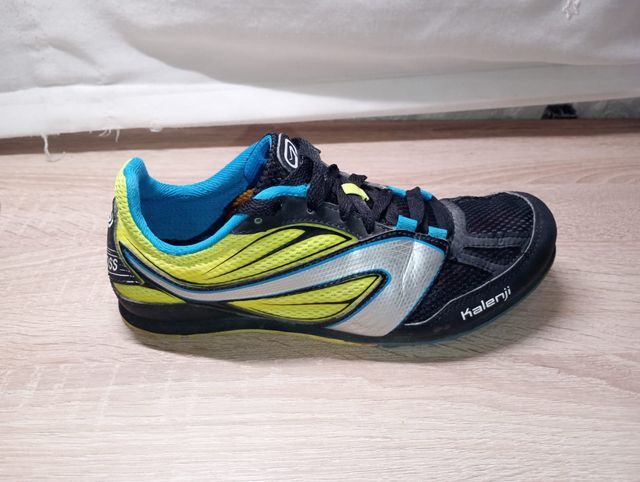 zapatillas clavos atletismo