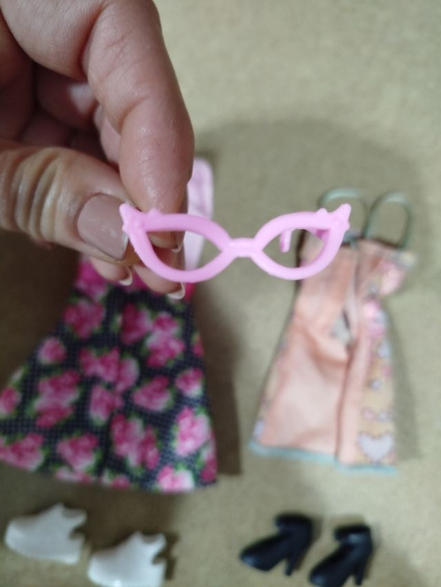 Vestiti e scarpe Barbie