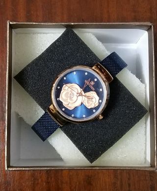 Reloj azul 