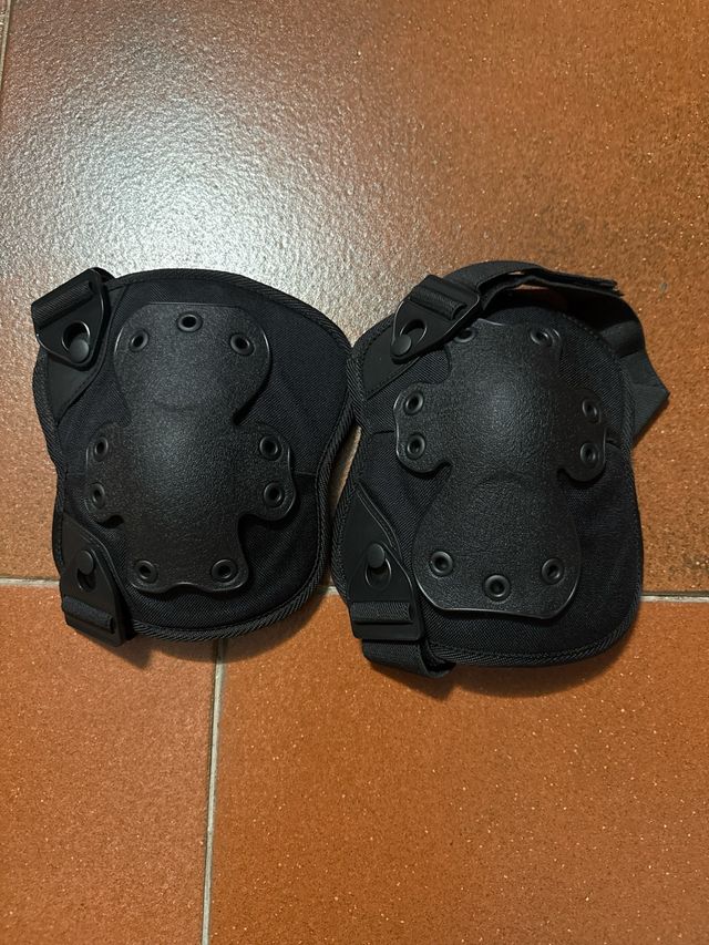 Ginocchiera per soft air nere