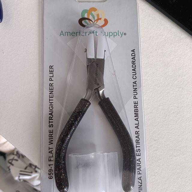 Pinza p estirar alambre , punta cuadrada