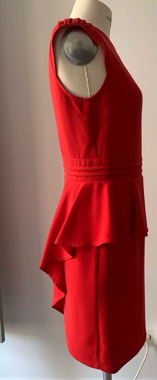 Vestido invitada rojo corto cereza