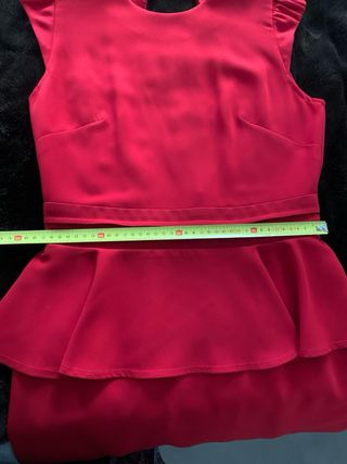 Vestido invitada rojo corto cereza