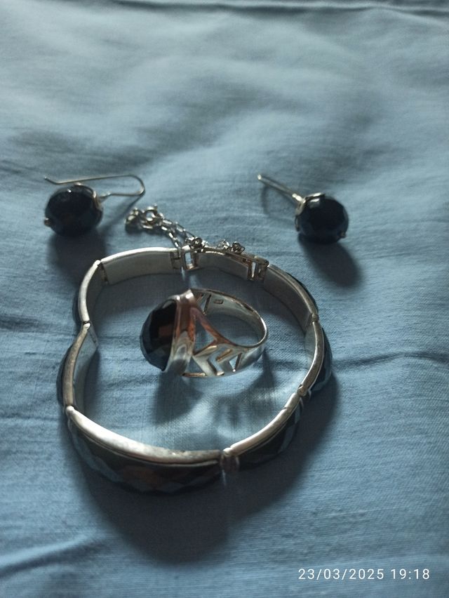 Conjunto de plata pulsera,pendientes y anillo