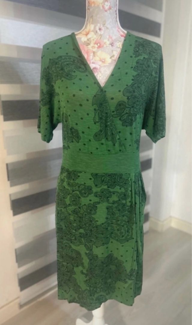 Vestido midi verde