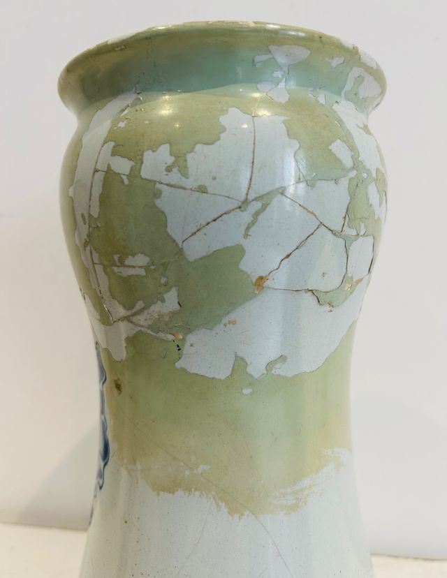 Pareja de Albarelos Antiguos. Portugal. S XVIII