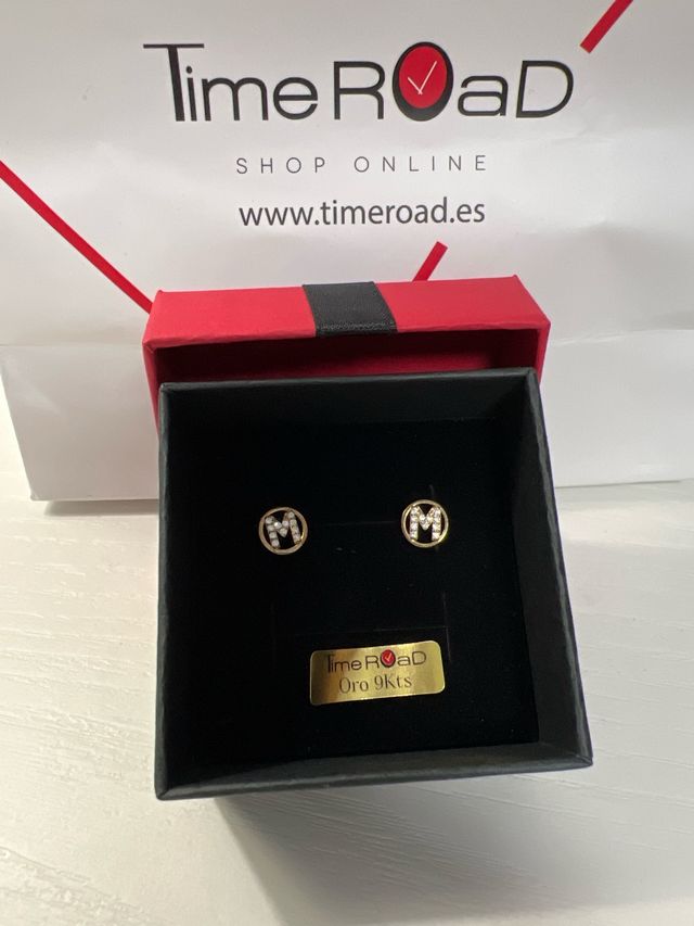 Pendientes inicial M Oro 9Kts
