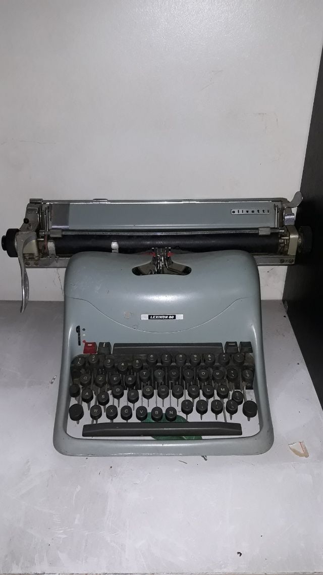 Olivetti lexikon 80 macchina da scrivere vintage