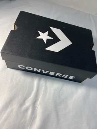 Cajas vacias de zapatillas