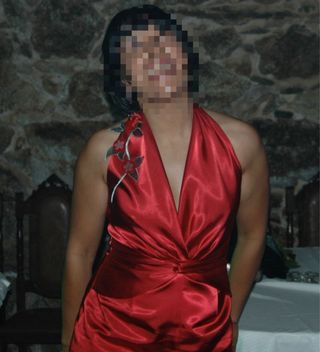 Vestido invitada rojo oscuro raso