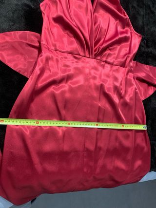 Vestido invitada rojo oscuro raso