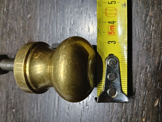 Pomo bronce pequeño