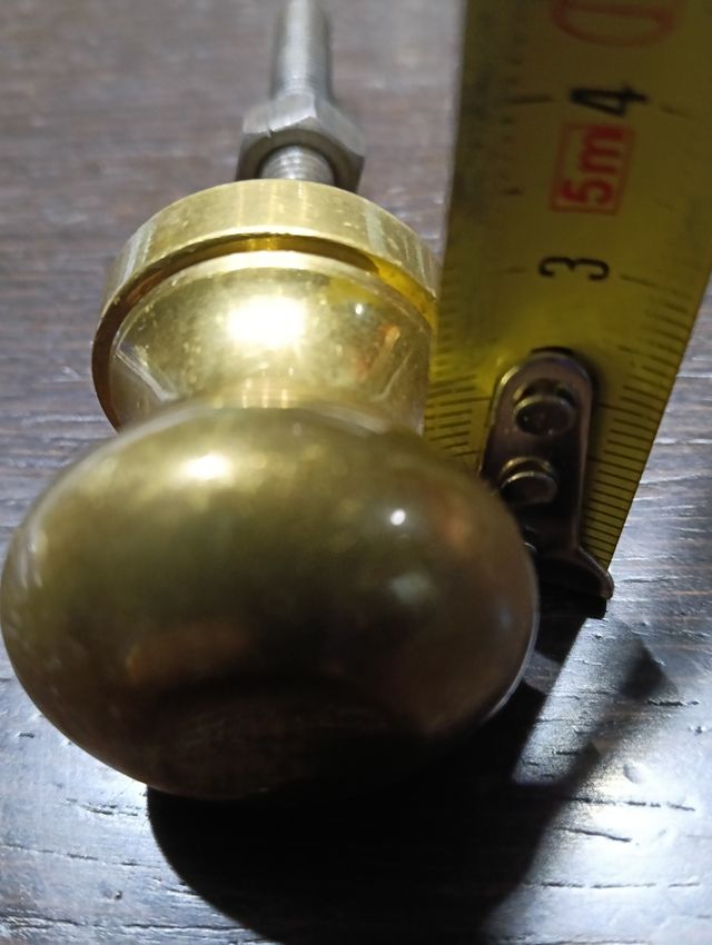 Pomo bronce pequeño