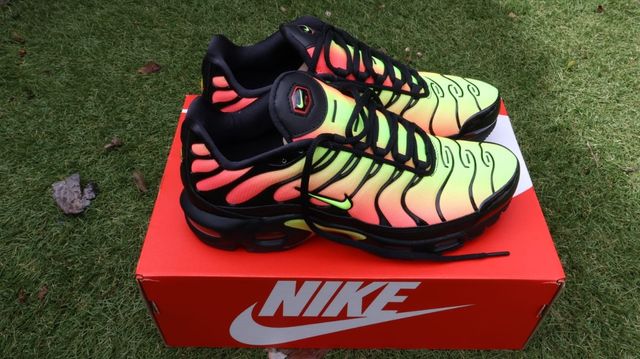 NIKE AIR MAX PLUS TN 41