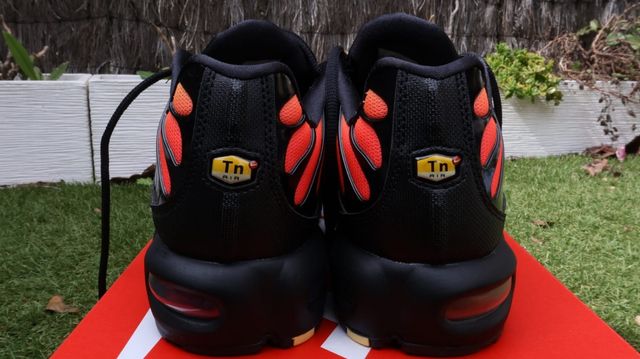 NIKE AIR MAX PLUS TN 41