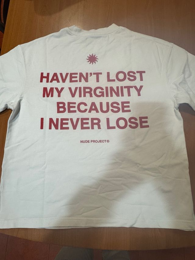 CAMISETA NUDE PROJECT