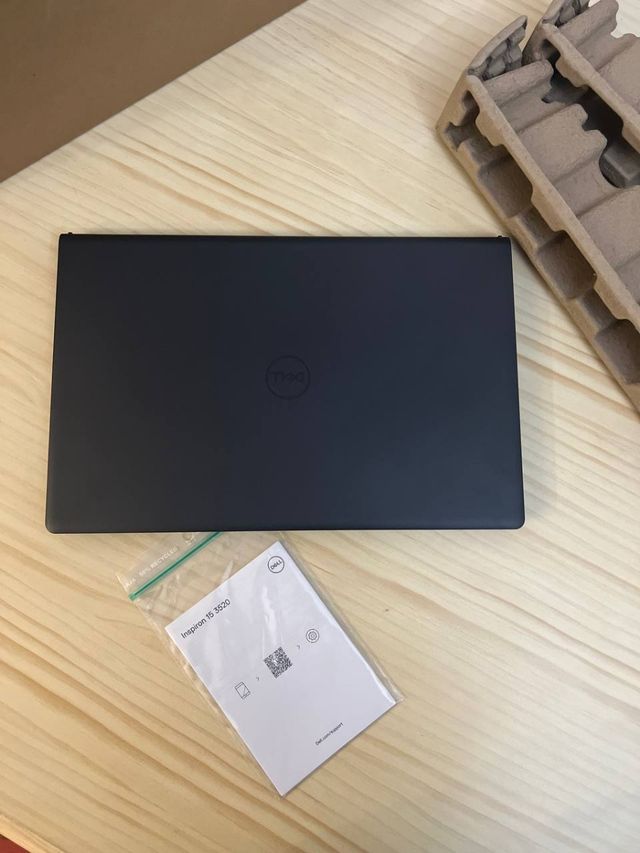 Portátil Dell Inspiron 15 3520 i5 512GB 15.6 FHD