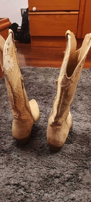 Botas estilo camperas 