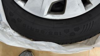 Neumáticos 195/65R16