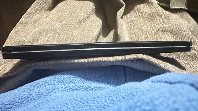 2 porta mascarillas con 26 salvaorejas.