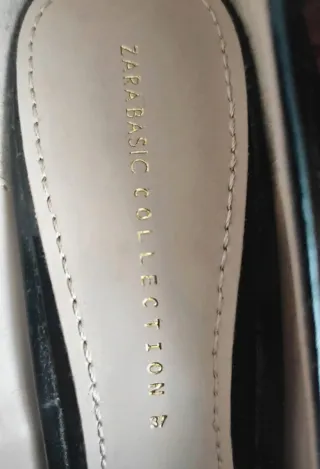 Zapatos tacón de punta negros acharolados talla 37