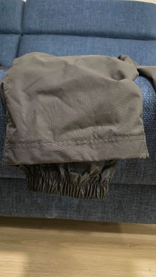 Ropa de esquí hombre talla S. Cazadora y pantalón