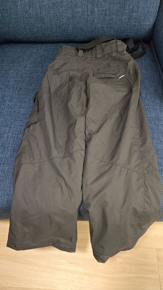 Ropa de esquí hombre talla S. Cazadora y pantalón