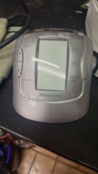 Misuratore pressione arteriosa 