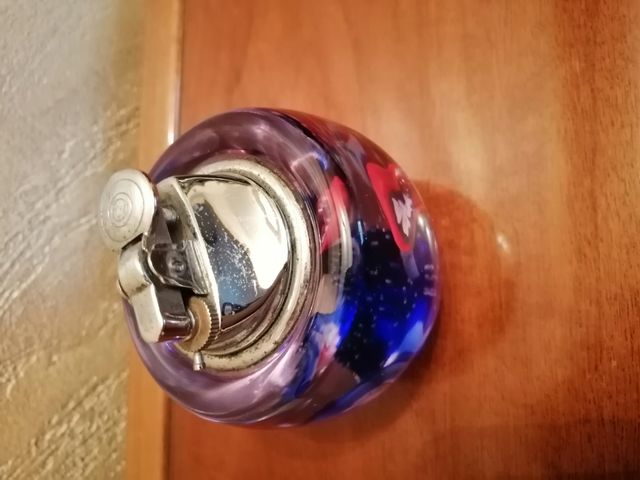 Accendino vintage su vetro di Murano