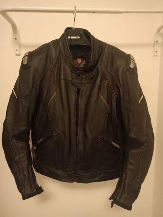 Chaqueta de cuero para moto 