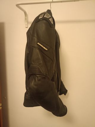 Chaqueta de cuero para moto 