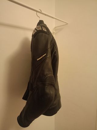 Chaqueta de cuero para moto 