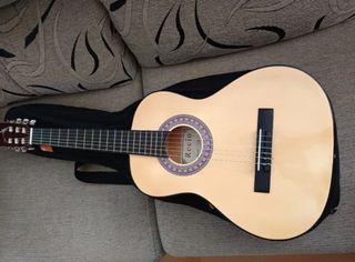 Guitarra cadete