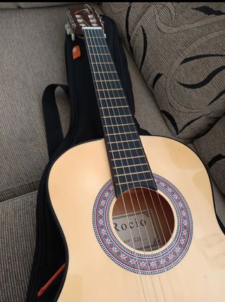 Guitarra cadete