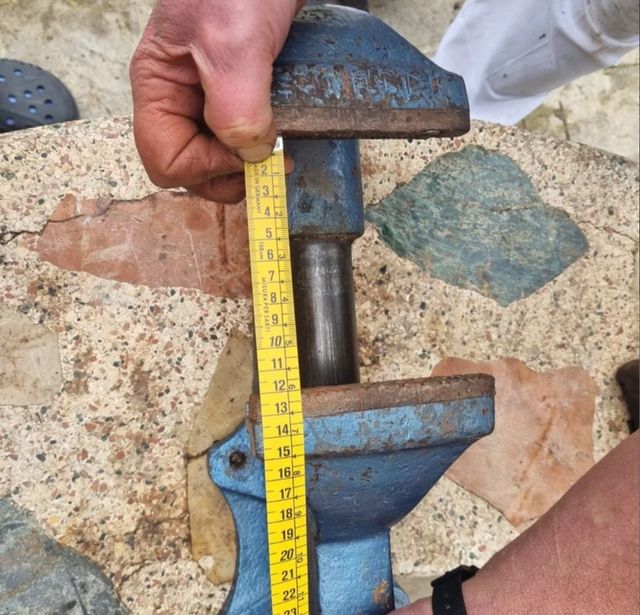 Tornillo de mesa Marca ACERO.ORIA B