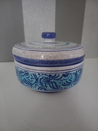 Ciotola con coperchio Maestri