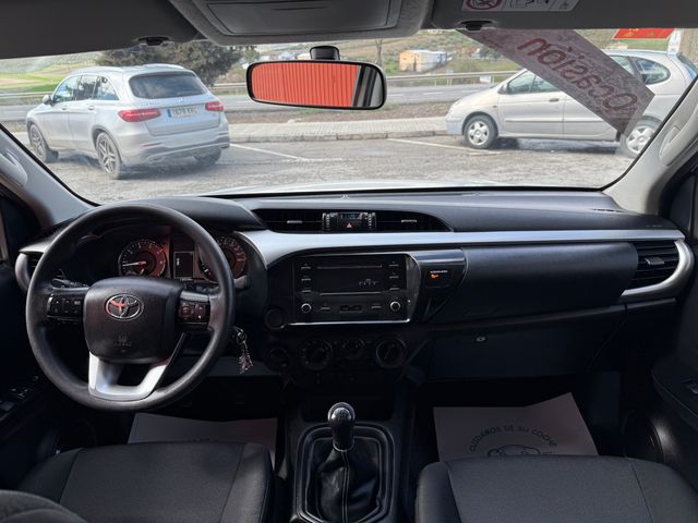 Toyota Hilux 2021