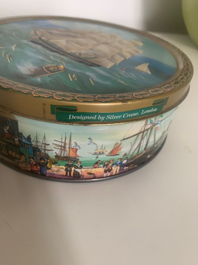 Scatola in latta danese anni 2000