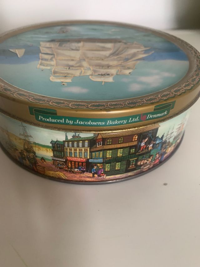 Scatola in latta danese anni 2000