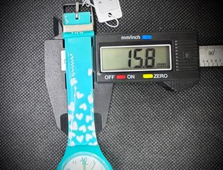 RELOJ AGATHA RUIZ DE LA PRADA CORAZONES 