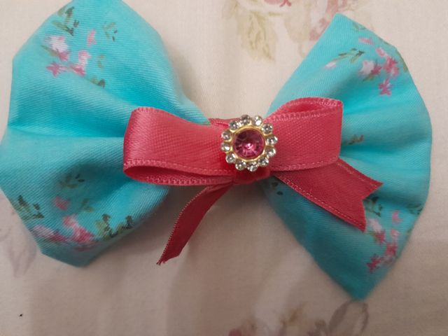 Fiocco verde  a fiorellini per capelli