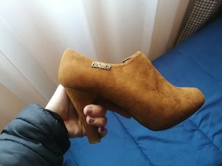 Botines marrones