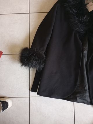 Cappotto donna con pelliccia ecologica 