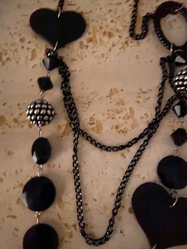 Collar largo negro de artesania