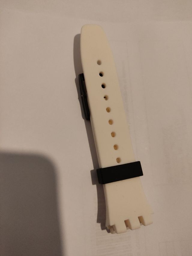 Correa para reloj marca Swatch scuba.