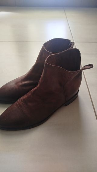 Stivaletto marrone in vera pelle 