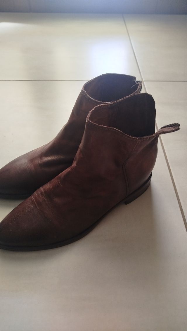 Stivaletto marrone in vera pelle