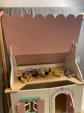 Casita muñecas de madera y familia de REGALO