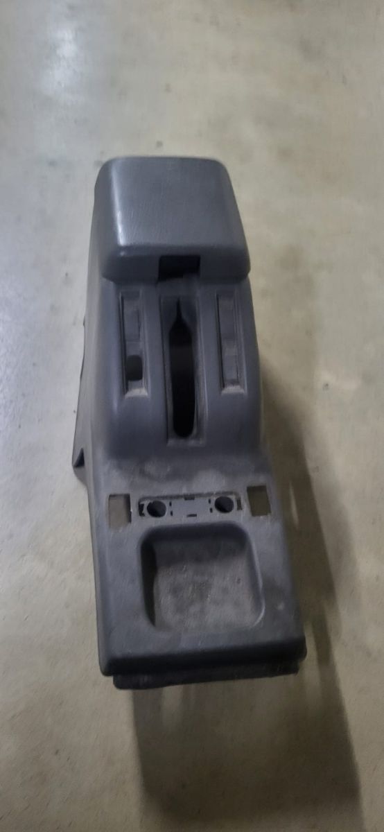 Consola central apollabrazos nisaan T2