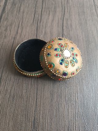 Cajita piedras 